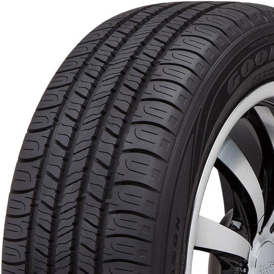 Goodyear Assurance All-Season 215\/65R16 98T (407016374)
