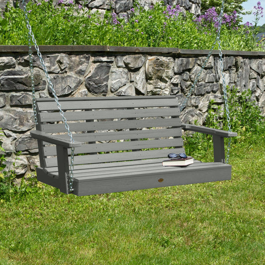 highwood The Weatherly 2 -person Coastal Teak Recycled plastic Outdoor Swing