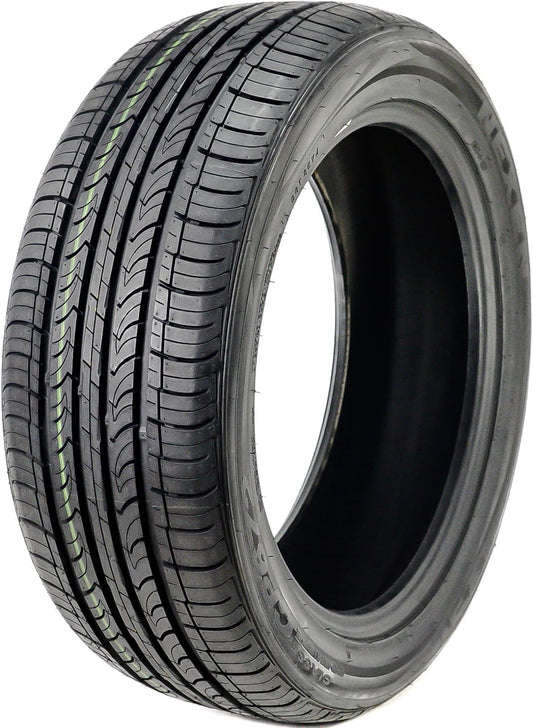 Nexen CP672 Performance Radial Tire - P235/40R18